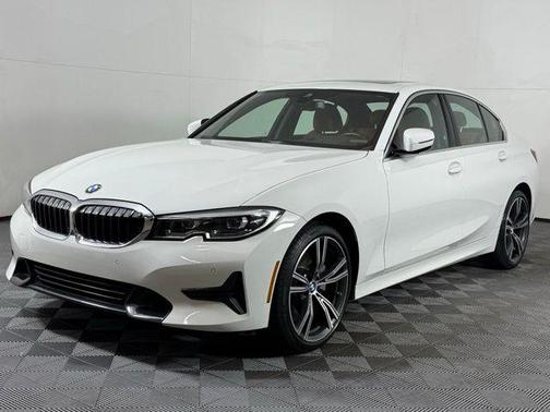 2021 BMW 330 i