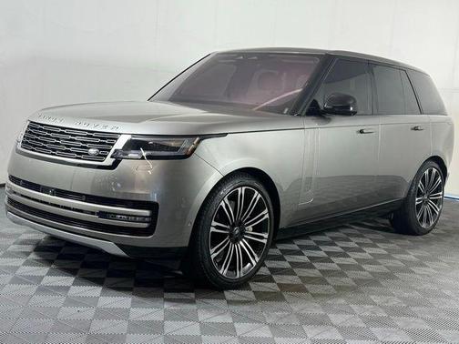 2023 Land Rover Range Rover P530 SE