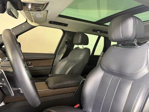 2023 Land Rover Range Rover P530 SE