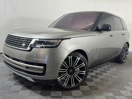 2023 Land Rover Range Rover P530 SE