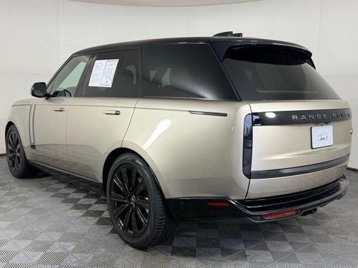 2023 Land Rover Range Rover P400 SE