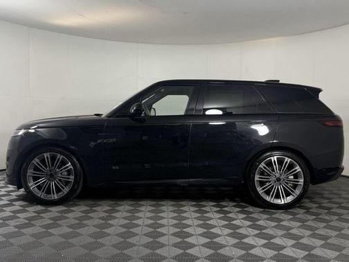 2026 Land Rover Range Rover Sport 5.0L Supercharged Dynamic