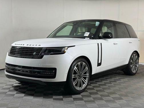Ostuni Pearl White 2026 Land Rover Range Rover P400 SE