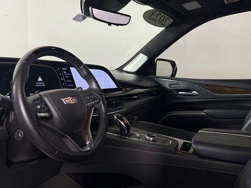 2023 Cadillac Escalade ESV Sport Platinum