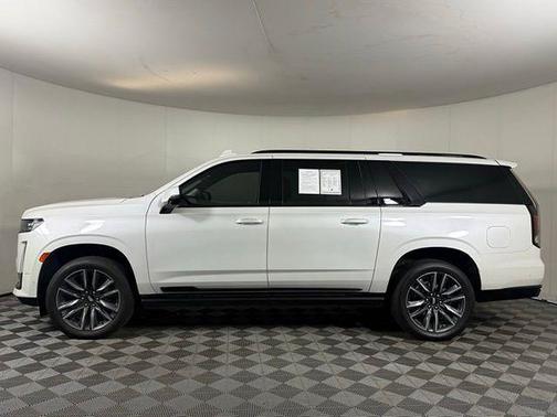 2023 Cadillac Escalade ESV Sport Platinum