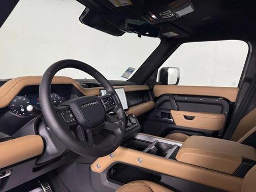 2025 Land Rover Defender P525 V8