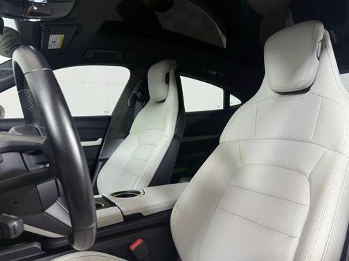 2021 Porsche Taycan Turbo