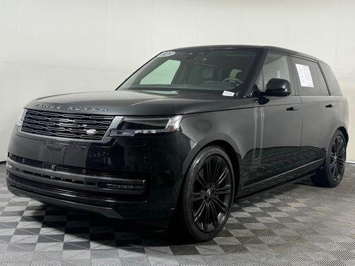 2025 Land Rover Range Rover P530 SE 7 Seat