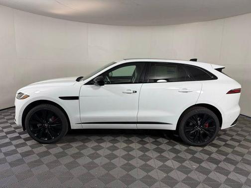 2026 Jaguar F-PACE P400 R-Dynamic S