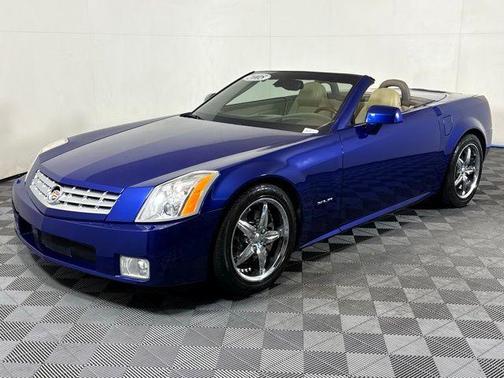 2005 Cadillac XLR Base