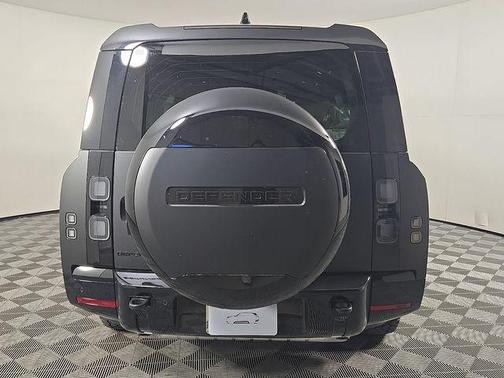 Santorini Black 2026 Land Rover Defender P400 X-Dynamic SE