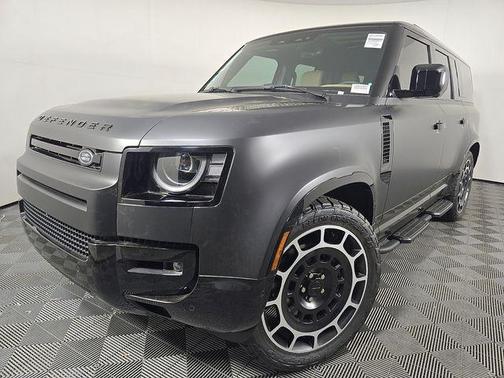 Santorini Black 2026 Land Rover Defender P400 X-Dynamic SE