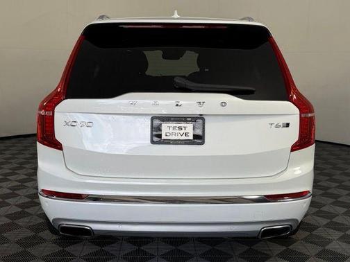 Crystal White Metallic 2020 Volvo XC90 T6 Inscription 7 Passenger