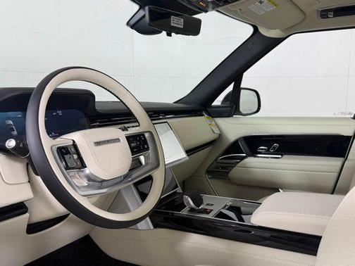 2026 Land Rover Range Rover P530 SE 7 Seat
