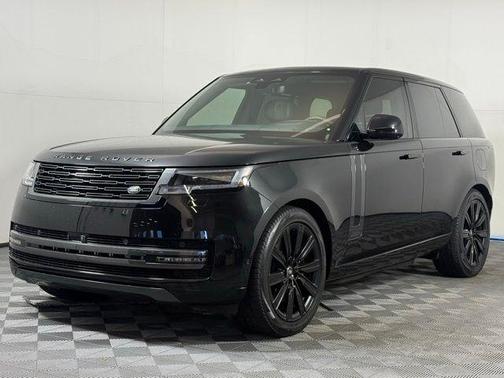 2025 Land Rover Range Rover P550e Autobiography