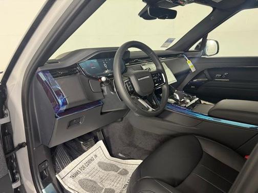 2025 Land Rover Range Rover Sport P360 SE
