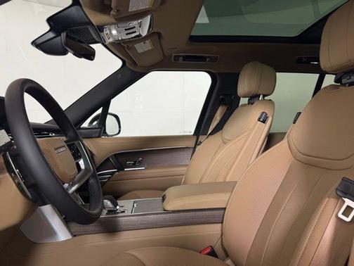 2026 Land Rover Range Rover SE