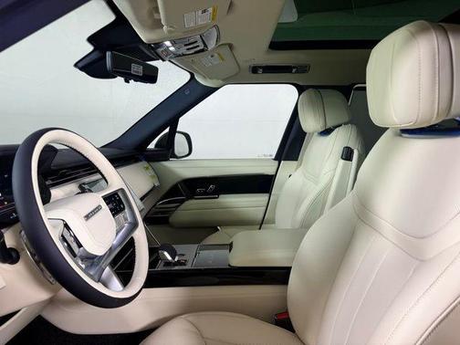 2025 Land Rover Range Rover P530 SE 7 Seat