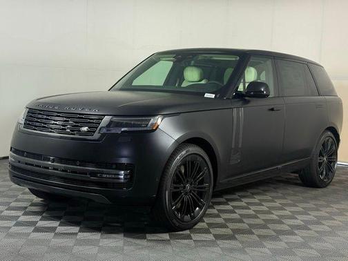 2025 Land Rover Range Rover P530 SE 7 Seat