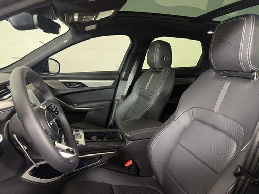 2025 Jaguar F-PACE P400 R-Dynamic S