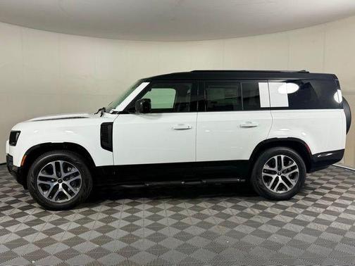 2025 Land Rover Defender P400 X-Dynamic SE