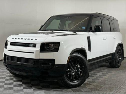 2024 Land Rover Defender P400 X-Dynamic SE