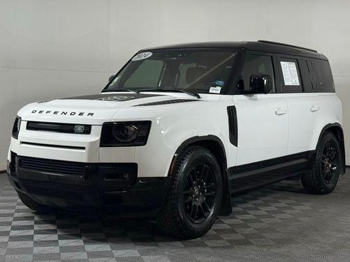 2024 Land Rover Defender P400 X-Dynamic SE