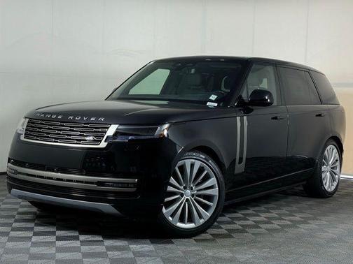 2025 Land Rover Range Rover P530 SE 7 Seat