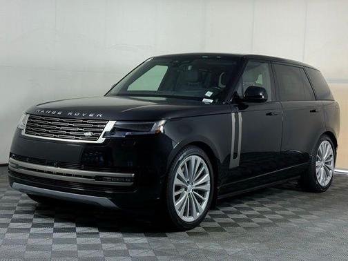 2025 Land Rover Range Rover P530 SE 7 Seat