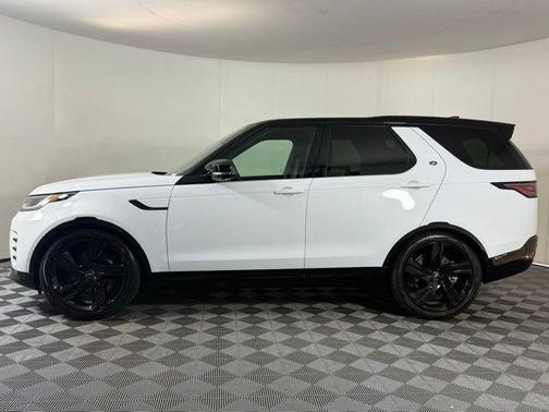 2025 Land Rover Discovery P360 Dynamic SE