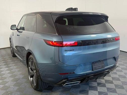 2025 Land Rover Range Rover Sport P400 Dynamic SE