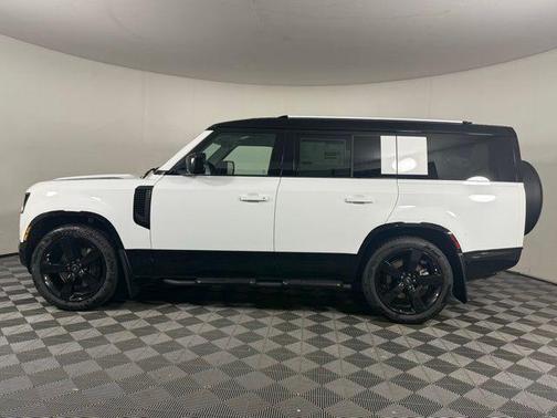 2025 Land Rover Defender P400 X-Dynamic SE