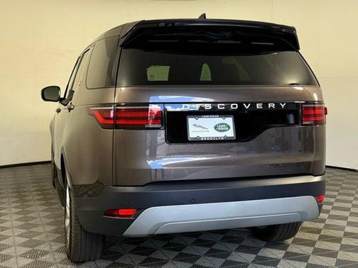 2025 Land Rover Discovery S