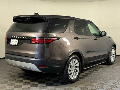 2025 Land Rover Discovery S