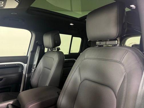 2025 Land Rover Defender P300 S