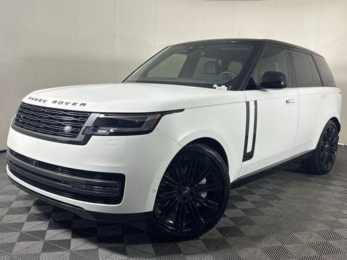 2025 Land Rover Range Rover P530 SE