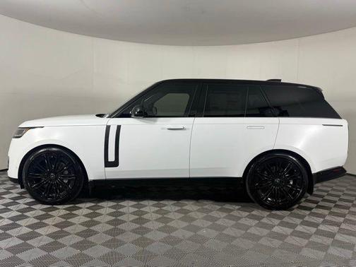 2025 Land Rover Range Rover P530 SE