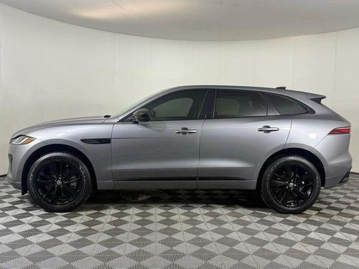 2025 Jaguar F-PACE P400 R-Dynamic S
