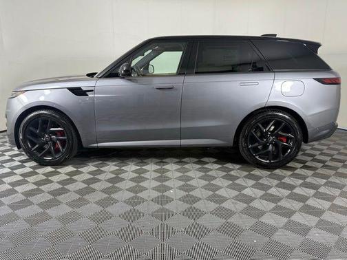 2025 Land Rover Range Rover Sport P460 Dynamic SE