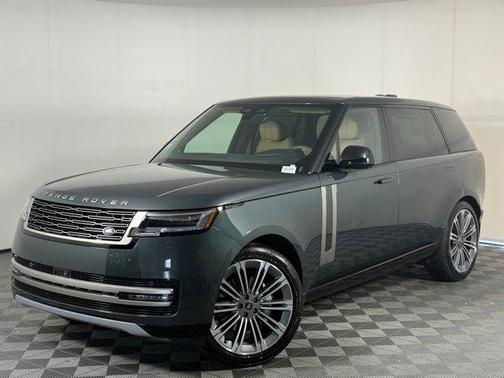 2025 Land Rover Range Rover P400 SE 7 Seat