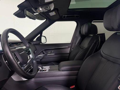 2025 Land Rover Range Rover AUTOBIOGRAPHY