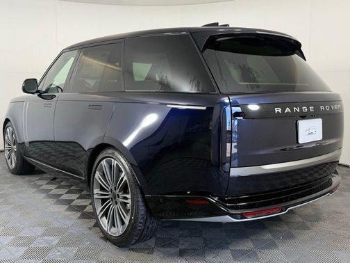 2026 Land Rover Range Rover SE
