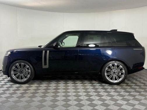 2026 Land Rover Range Rover SE
