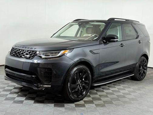 2025 Land Rover Discovery P300 Dynamic SE