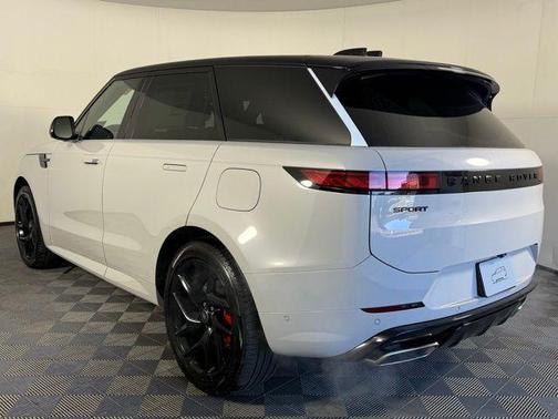 2025 Land Rover Range Rover Sport P460 Dynamic SE