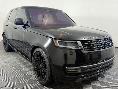 2023 Land Rover Range Rover P530 SE