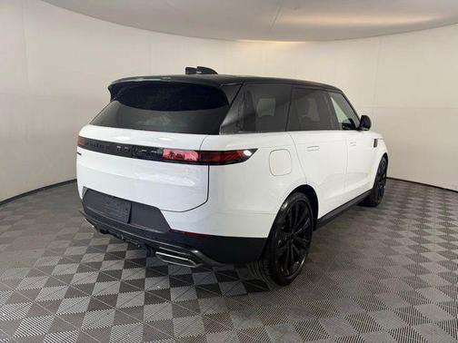 2025 Land Rover Range Rover Sport P360 SE