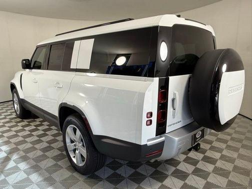 2025 Land Rover Defender P400 S