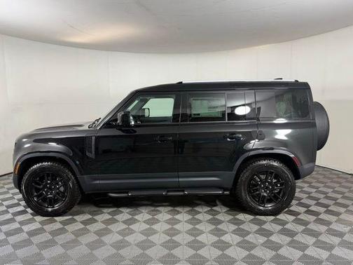 2025 Land Rover Defender P400 S