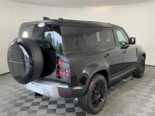2025 Land Rover Defender P400 S